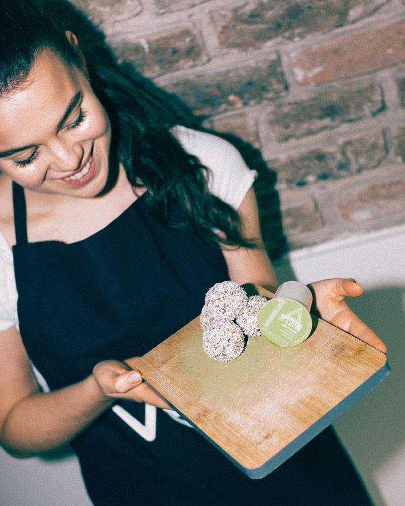 Matcha Latte Energy Balls - Vejo